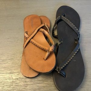 American Eagles Flip Flops size 7 Women’s